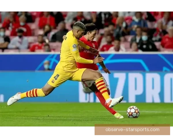 欧冠焦点战上演豪门对决年轻球员闪耀全场引热议球迷关注度持续攀升